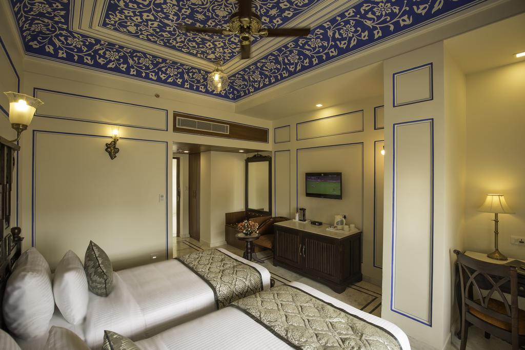 Umaid Haveli-a Heritage Style & 4* Jaipur