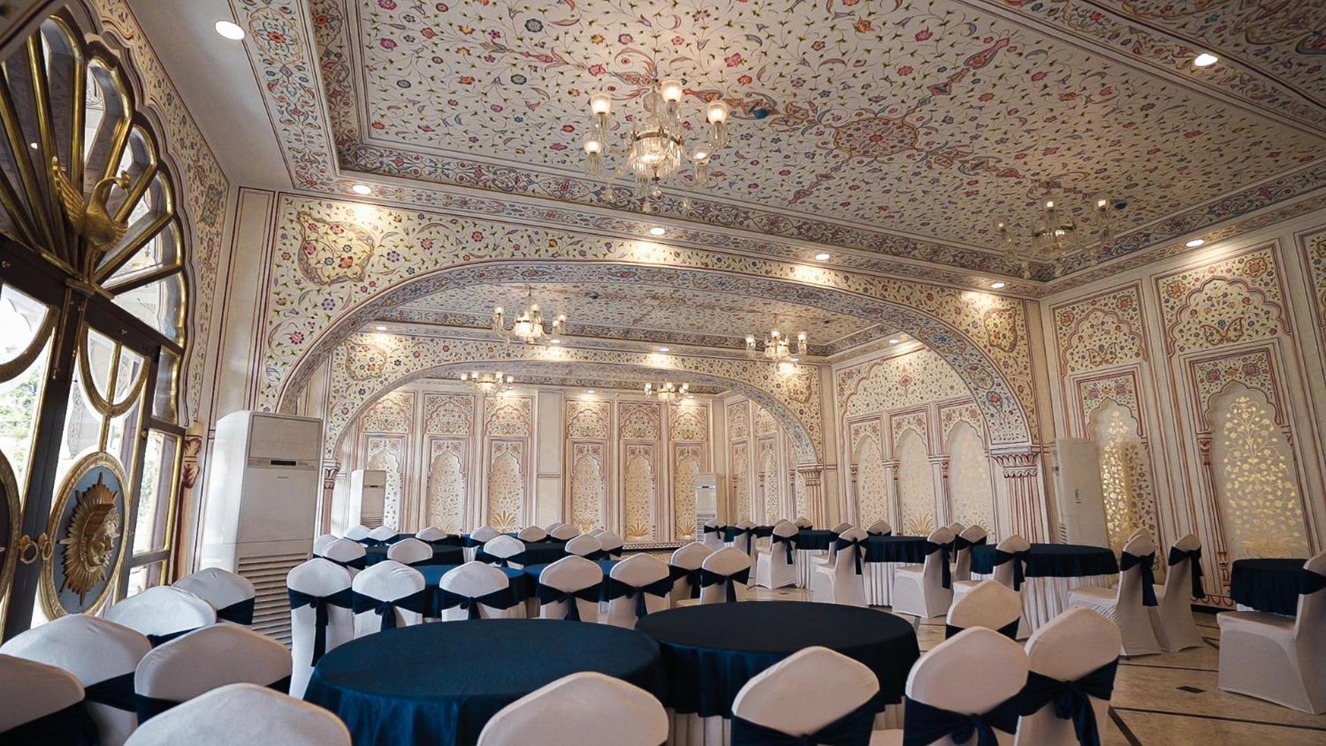 Resort Umaid Haveli-a Heritage Style &