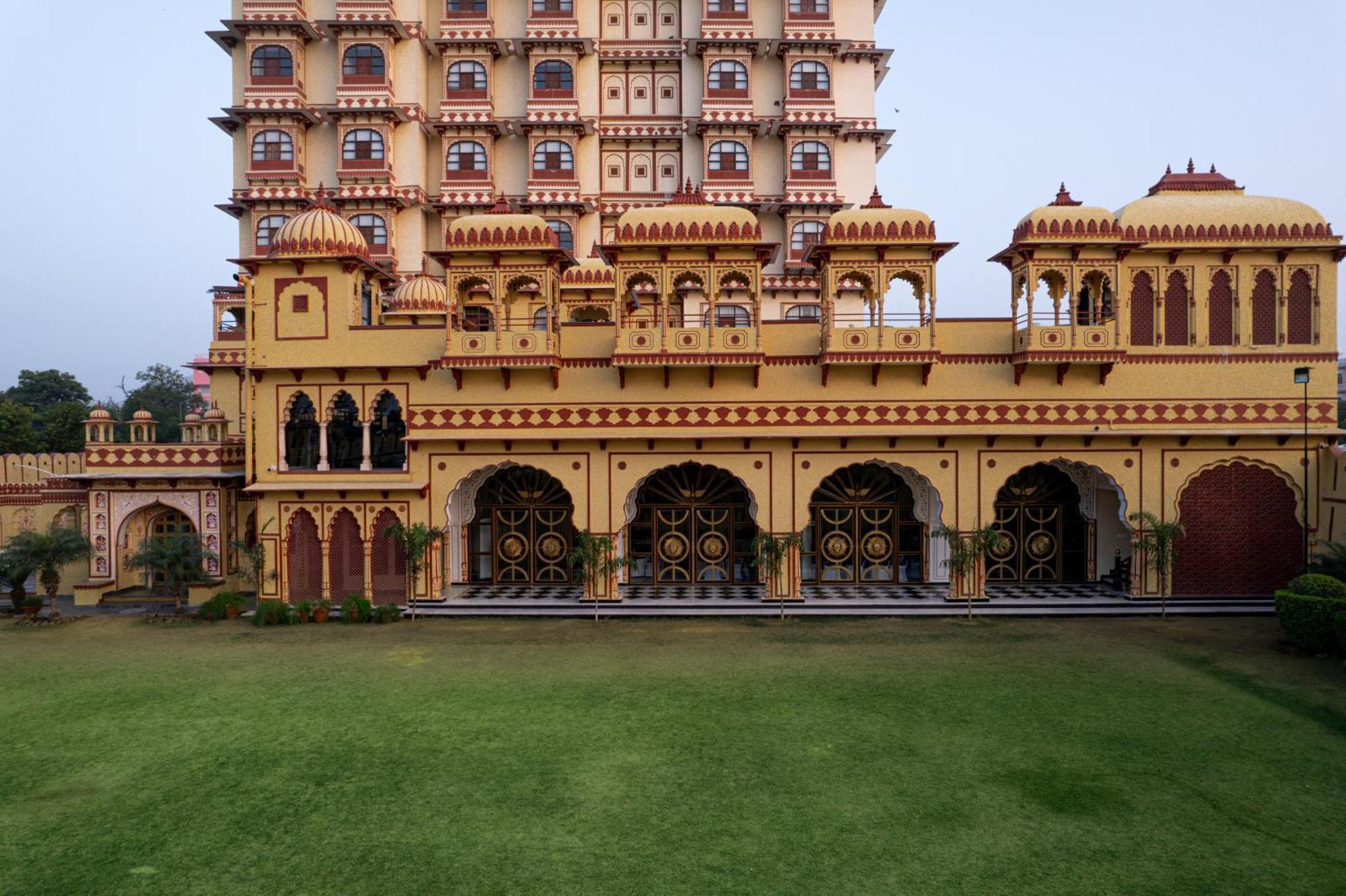 Umaid Haveli-a Heritage Style & Resort